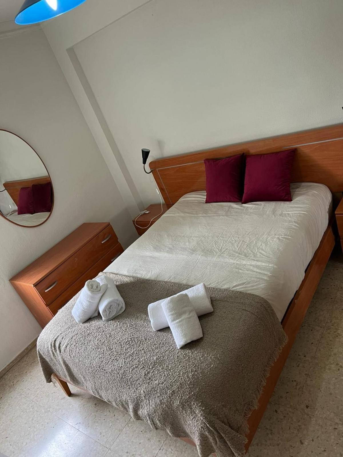 Cozy Apartment Next To Center Sevilha Exterior foto