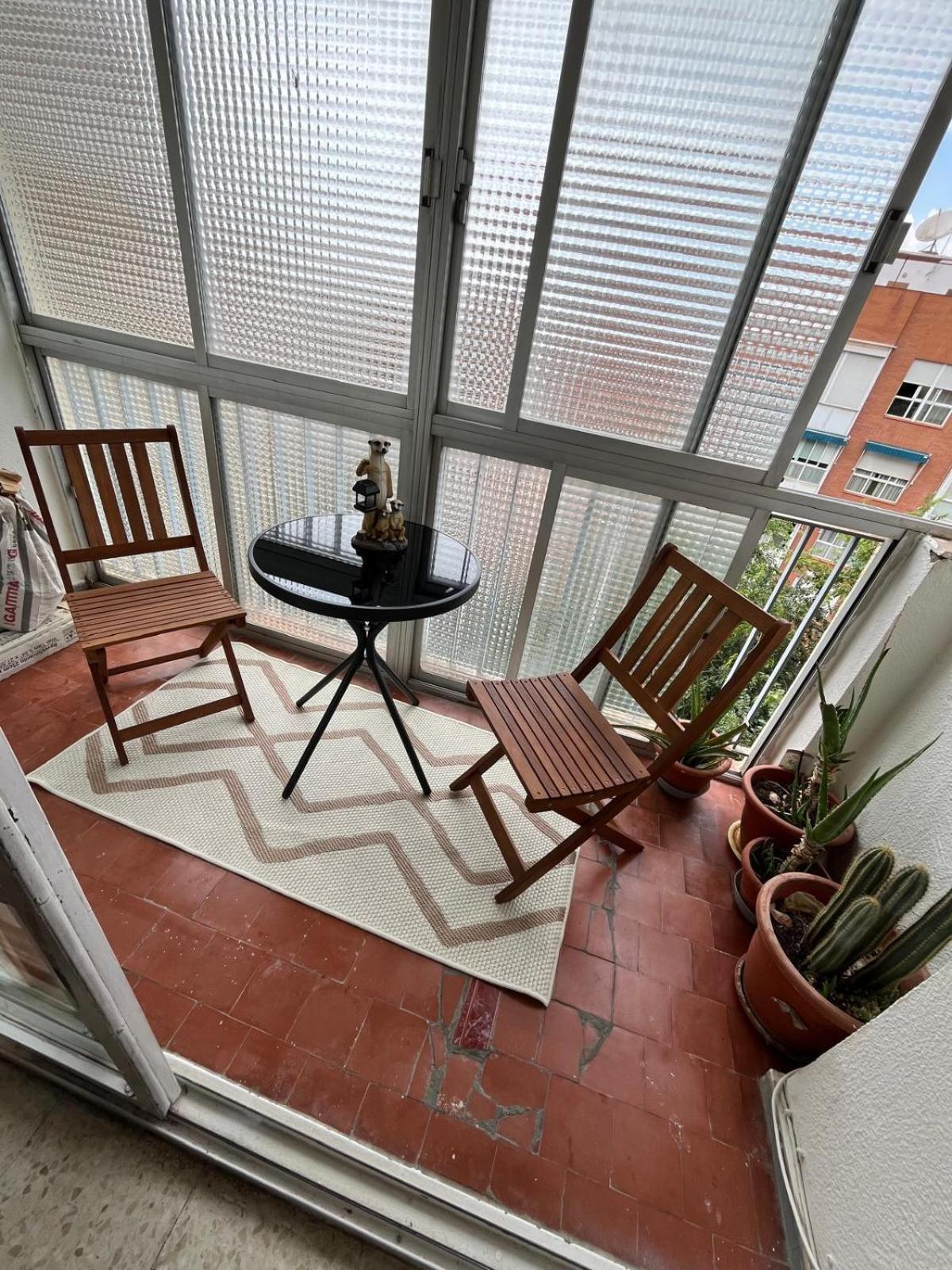 Cozy Apartment Next To Center Sevilha Exterior foto
